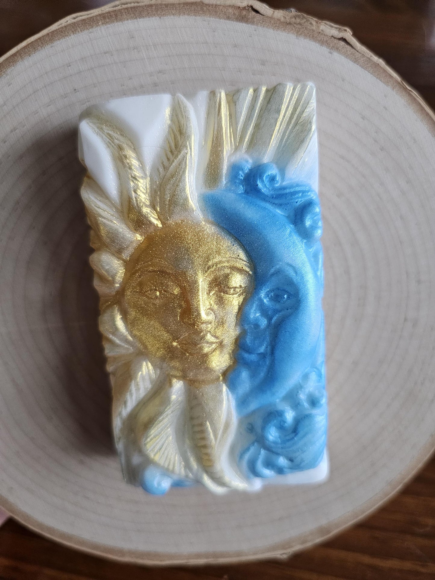 Sun and Moon Bar